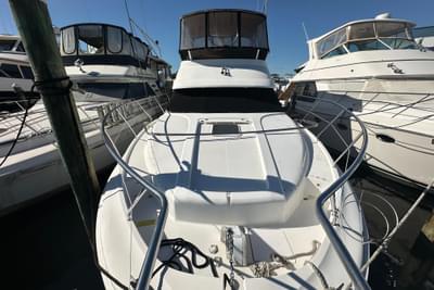 BOATZON | Silverton 442 Cockpit Motor Yacht 1999