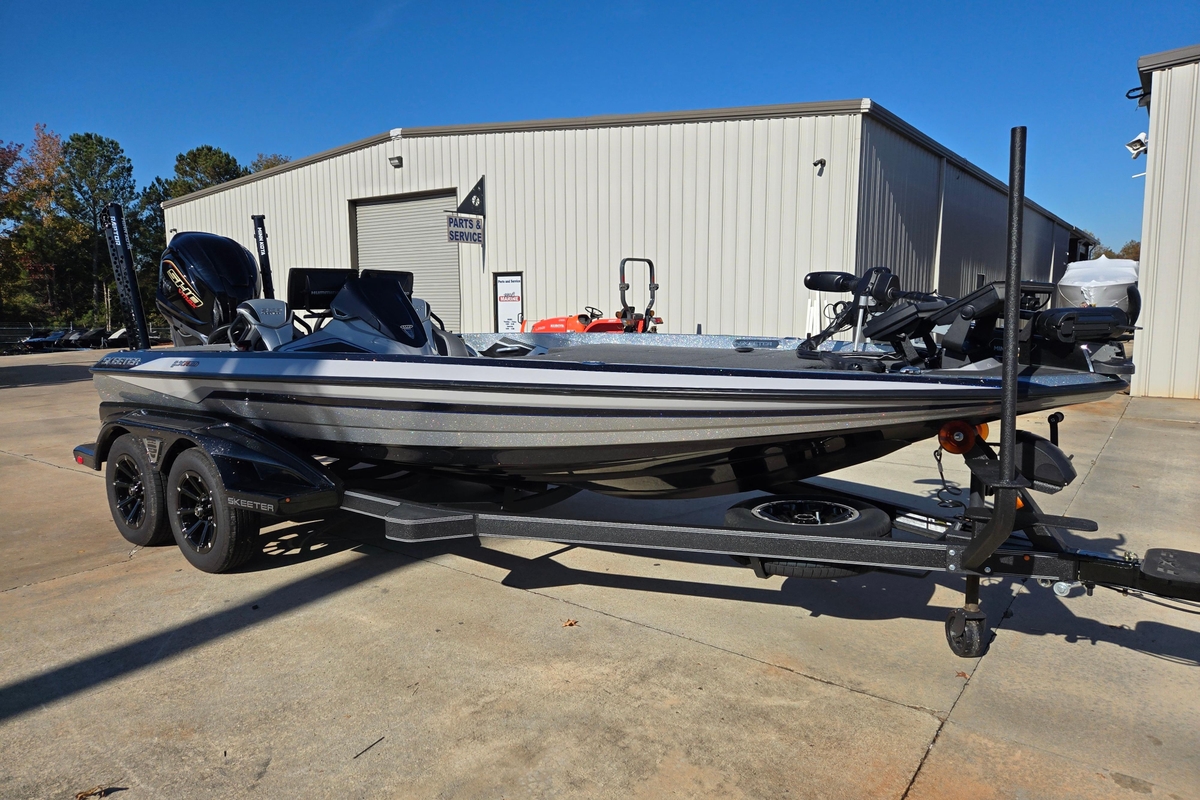 2025 Skeeter FXR20 PRO - Sold Boat