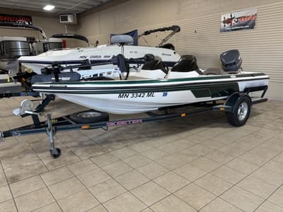 BOATZON | Skeeter SX 176 Bass Boat 1999