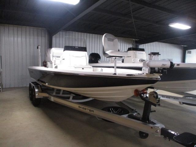 2025 Skeeter SX221 - Sold Boat