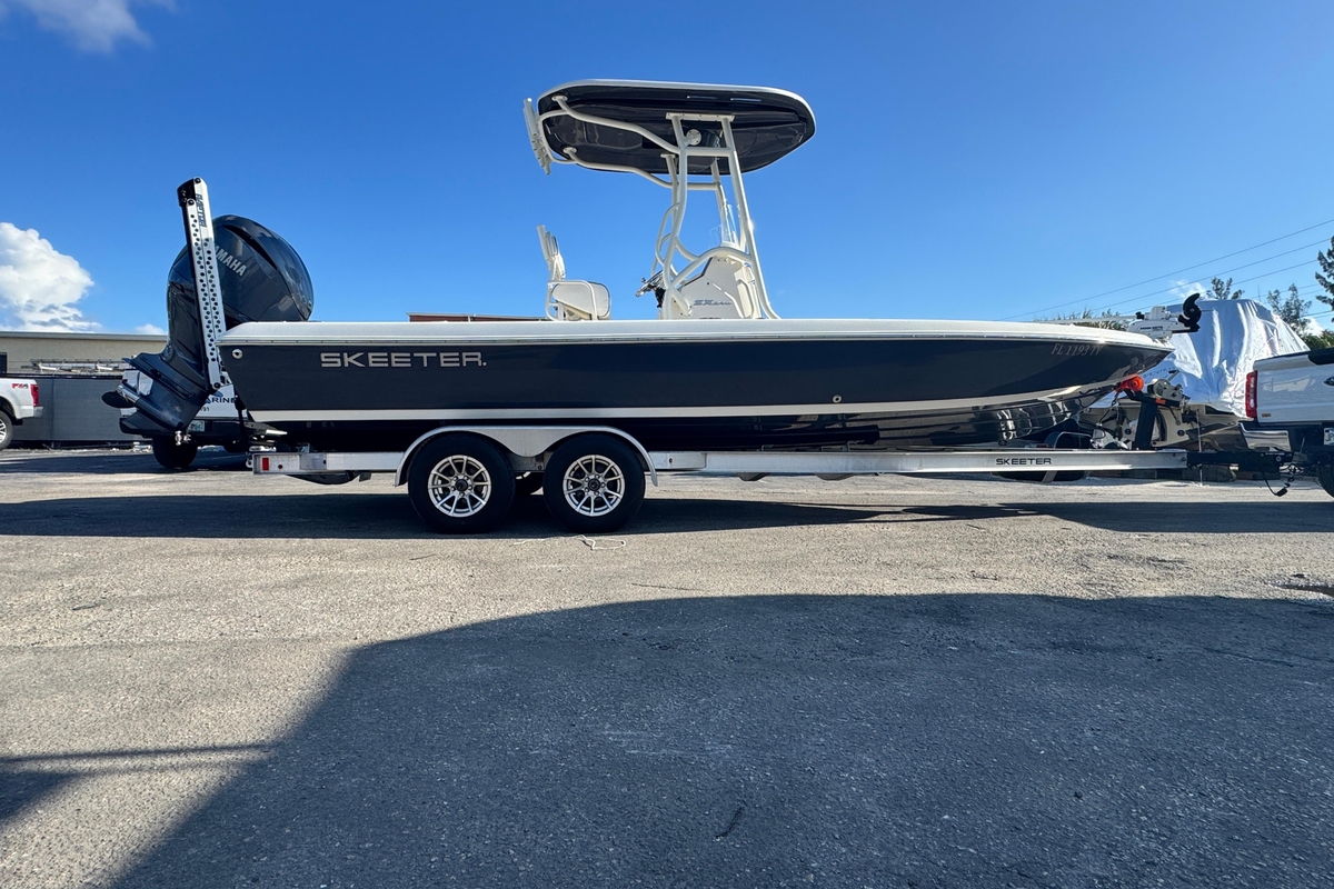 2023 Skeeter SX240 - Sold Boat