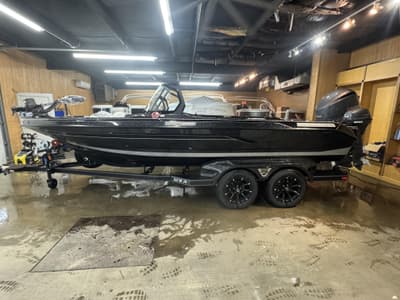 BOATZON | Skeeter WXR Series WXR2060 2026