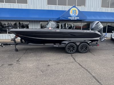 BOATZON | Skeeter WXR Series WXR2060 2026