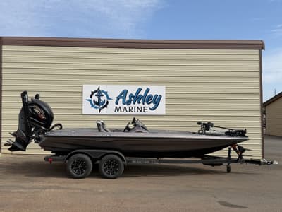 BOATZON | Skeeter ZXE20 ULTREX QUEST UPGRADE 2026