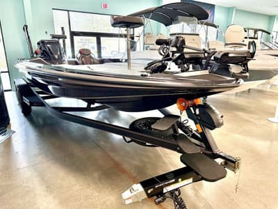 BOATZON | Skeeter ZXE21 2026