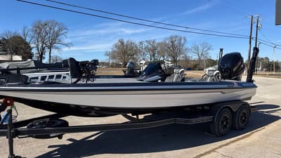 BOATZON | Skeeter ZXE21 2026