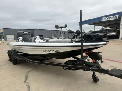 BOATZON | Skeeter ZXE21 2026