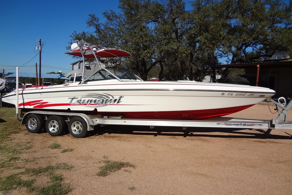 2003 Ski Centurion Tsunami - Sold Boat