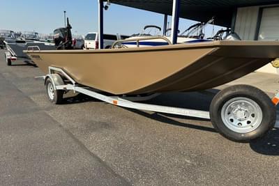 BOATZON | Smoker Craft Sportsman Pro 1866 2025