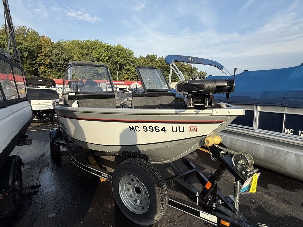 2022 Smokercraft Adventure 178 DC - Sold Boat