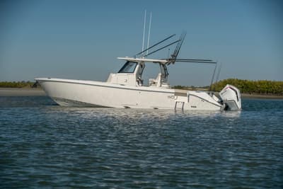 BOATZON | Solace 32 CS 2025