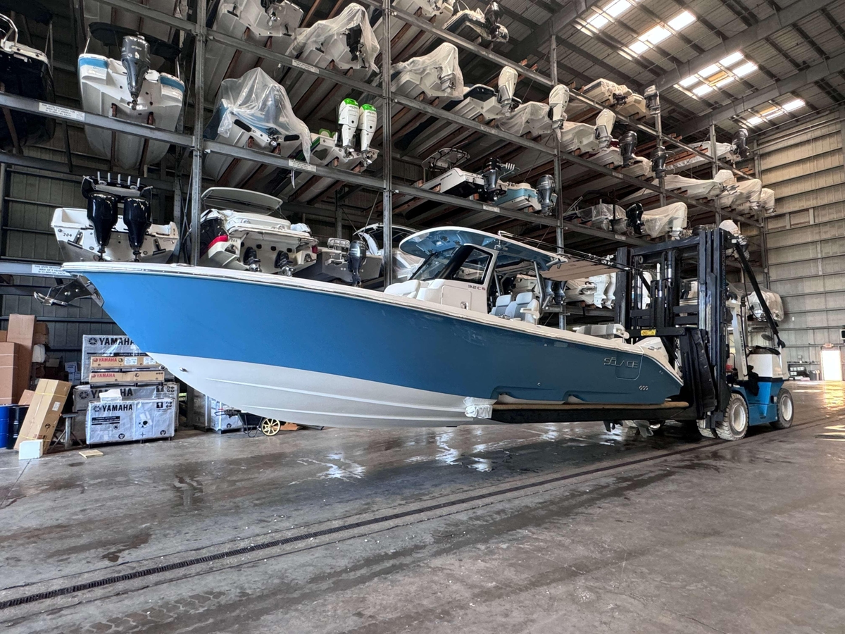 2025 Solace 32 CS - Sold Boat