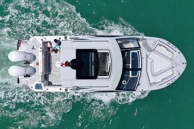 BOATZON | Solara S310 SC 2025 BOATZON | Solara S310 SC 2025