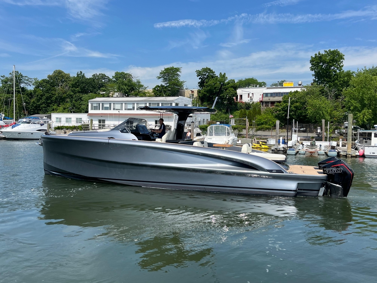 2024 Solaris Power 40F open - Sold Boat