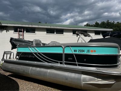BOATZON | South Bay 200 Series S220CR 2021 BOATZON | South Bay 200 Series S220CR 2021