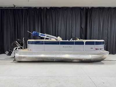 BOATZON | South Bay 200 TRITOON 2016