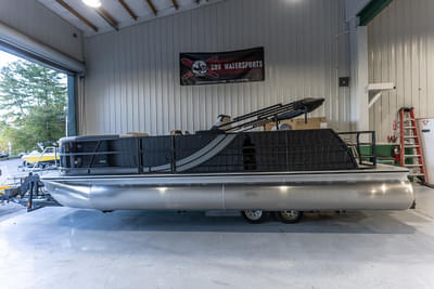 BOATZON | South Bay 224UL LE 275 2026 BOATZON | South Bay 224UL LE 275 2026