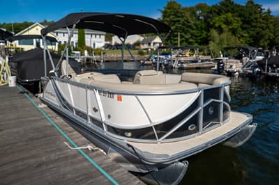 BOATZON | South Bay 519 CR 2016