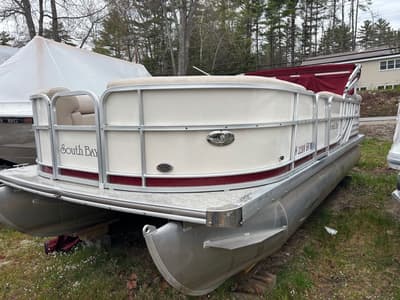 BOATZON | South Bay 700 Series 720CR 2010