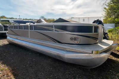 BOATZON | South Bay 722 CR 2008