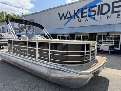 BOATZON | South Bay S220CR 2019