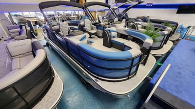 BOATZON | South Bay S224RS 30 2026 BOATZON | South Bay S224RS 30 2026