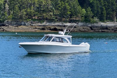 BOATZON | Southport 33 DC 2024