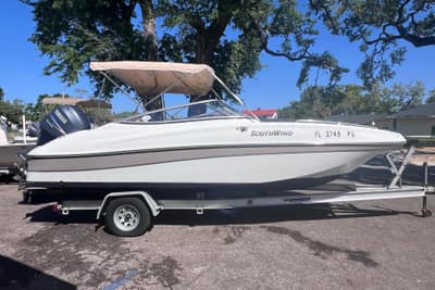 BOATZON | SouthWind 212 SD 2012