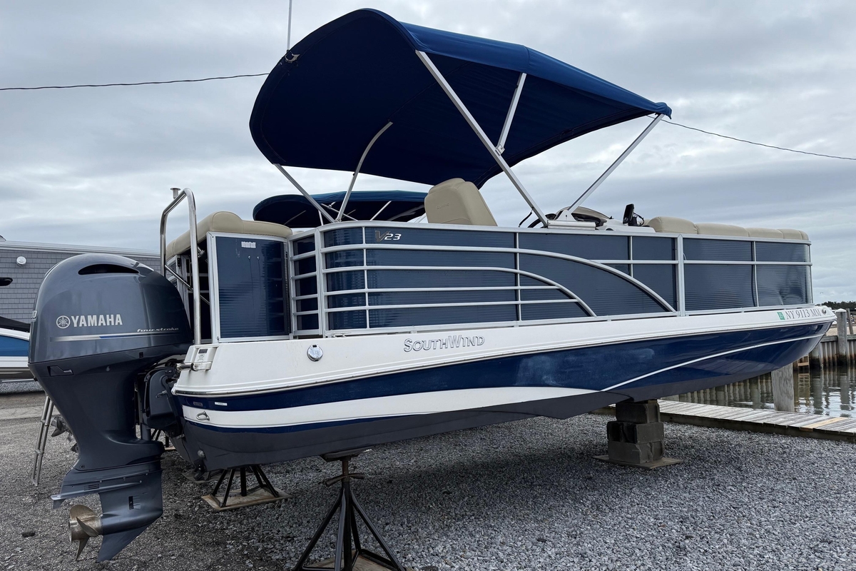 2018 SouthWind V23 L - Sold Boat