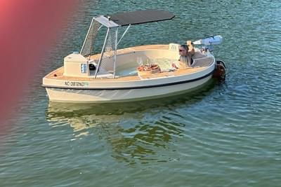 BOATZON | Spacruzzi V1 Hot Tub Boat 2022 BOATZON | Spacruzzi V1 Hot Tub Boat 2022