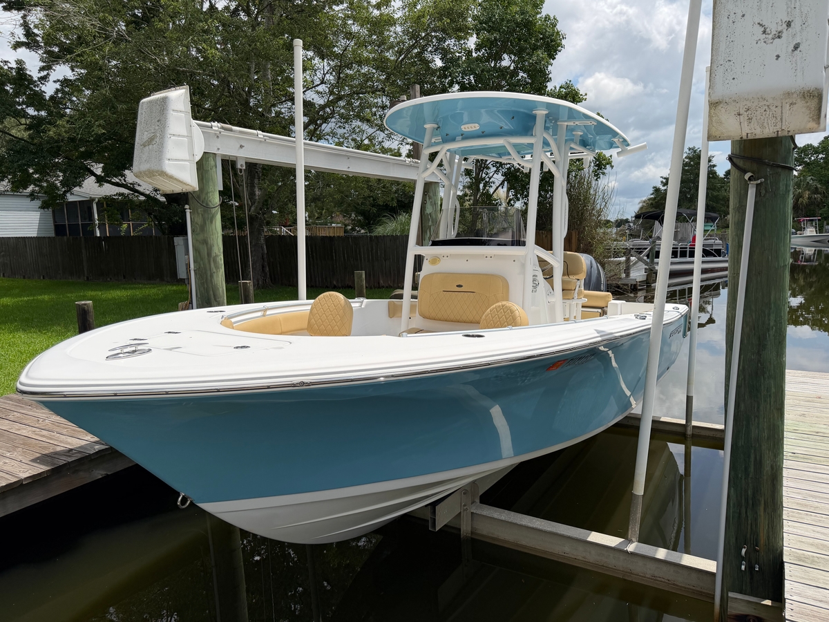 2021 Sportsman HERITAGE 211 PLATINUM - Sold Boat