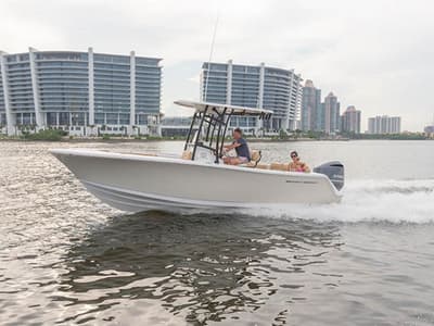 BOATZON | Sportsman Heritage 231 Center Console 2018