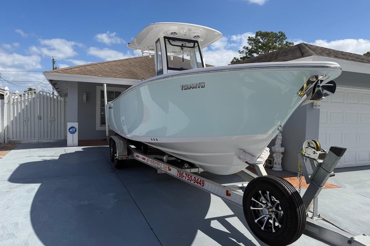 2024 Sportsman Heritage 231 Center Console - Sold Boat