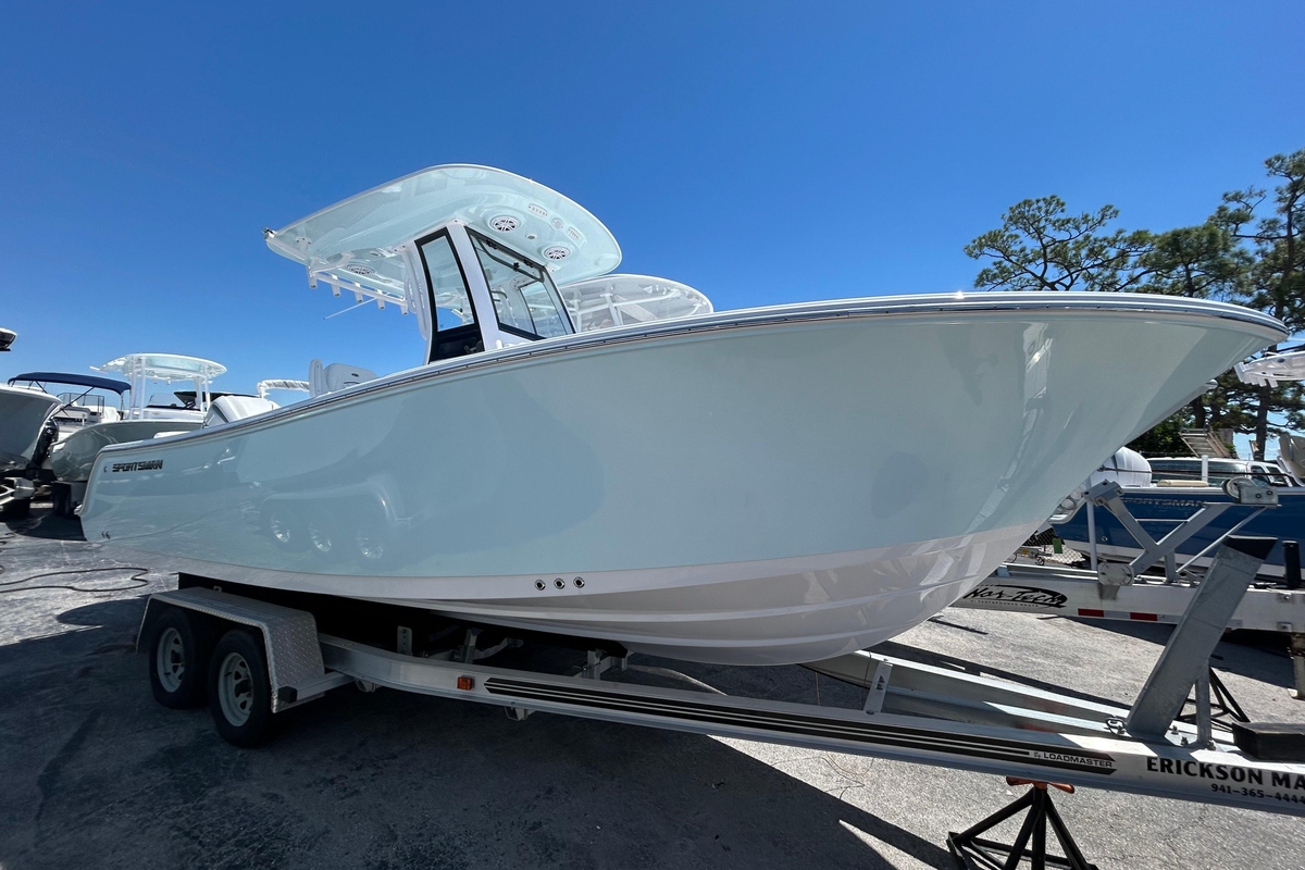 2025 Sportsman Heritage 231 Center Console - Sold Boat