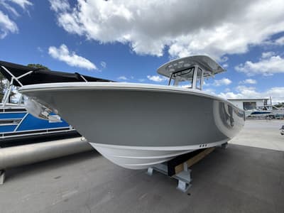 BOATZON | Sportsman Heritage 231 Center Console 2026