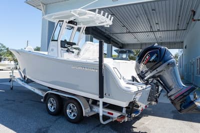 BOATZON | Sportsman Heritage 231 Center Console 2026