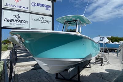 BOATZON | Sportsman Heritage 231 Center Console 2027