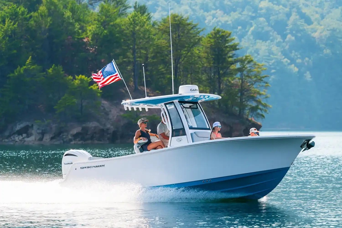 2027 Sportsman Heritage 231 Center Console - Sold Boat