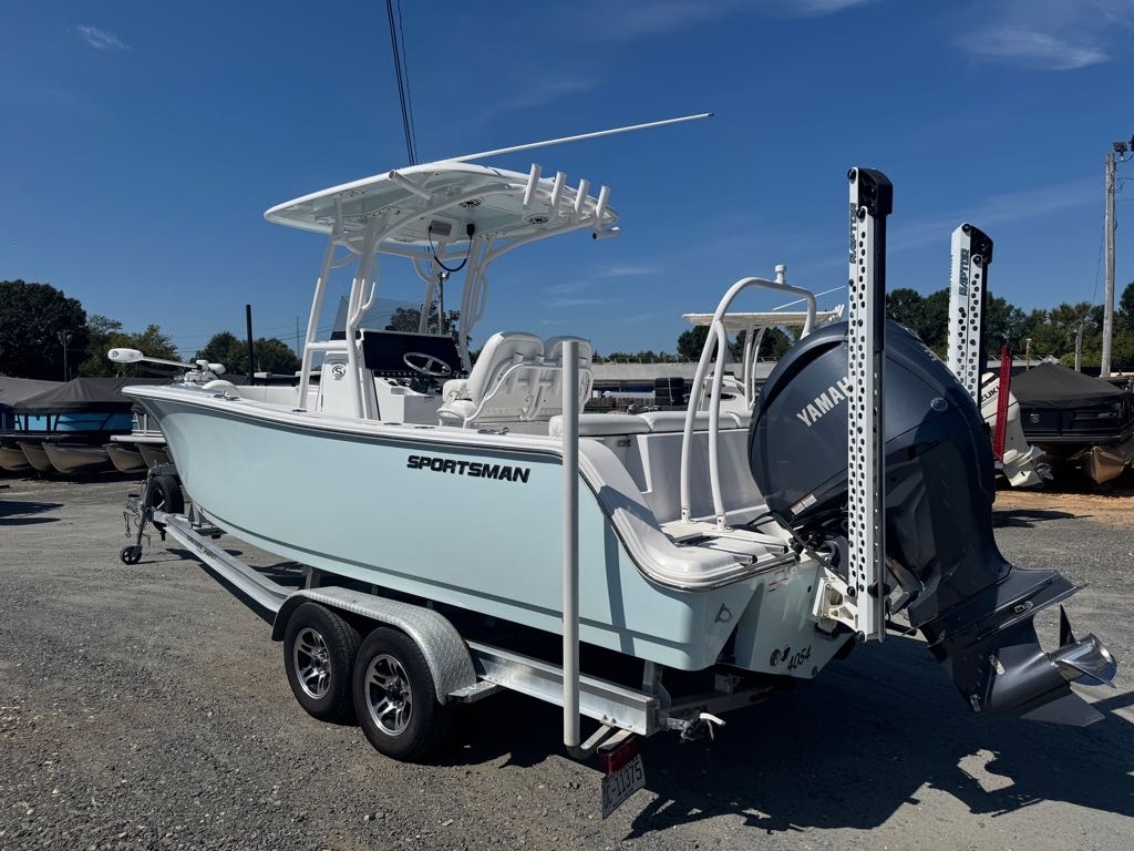 2022 Sportsman Sportsman Heritage 241 2022 - Sold Boat