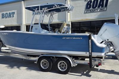 BOATZON | Sportsman Heritage 241 Center Console 2022