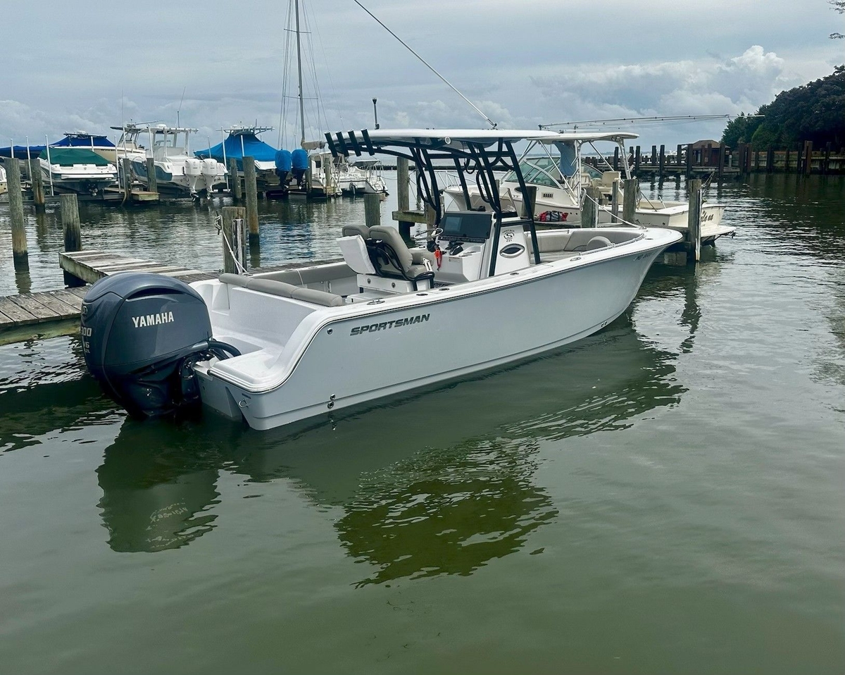 2022 Sportsman Heritage 241 Center Console - Sold Boat