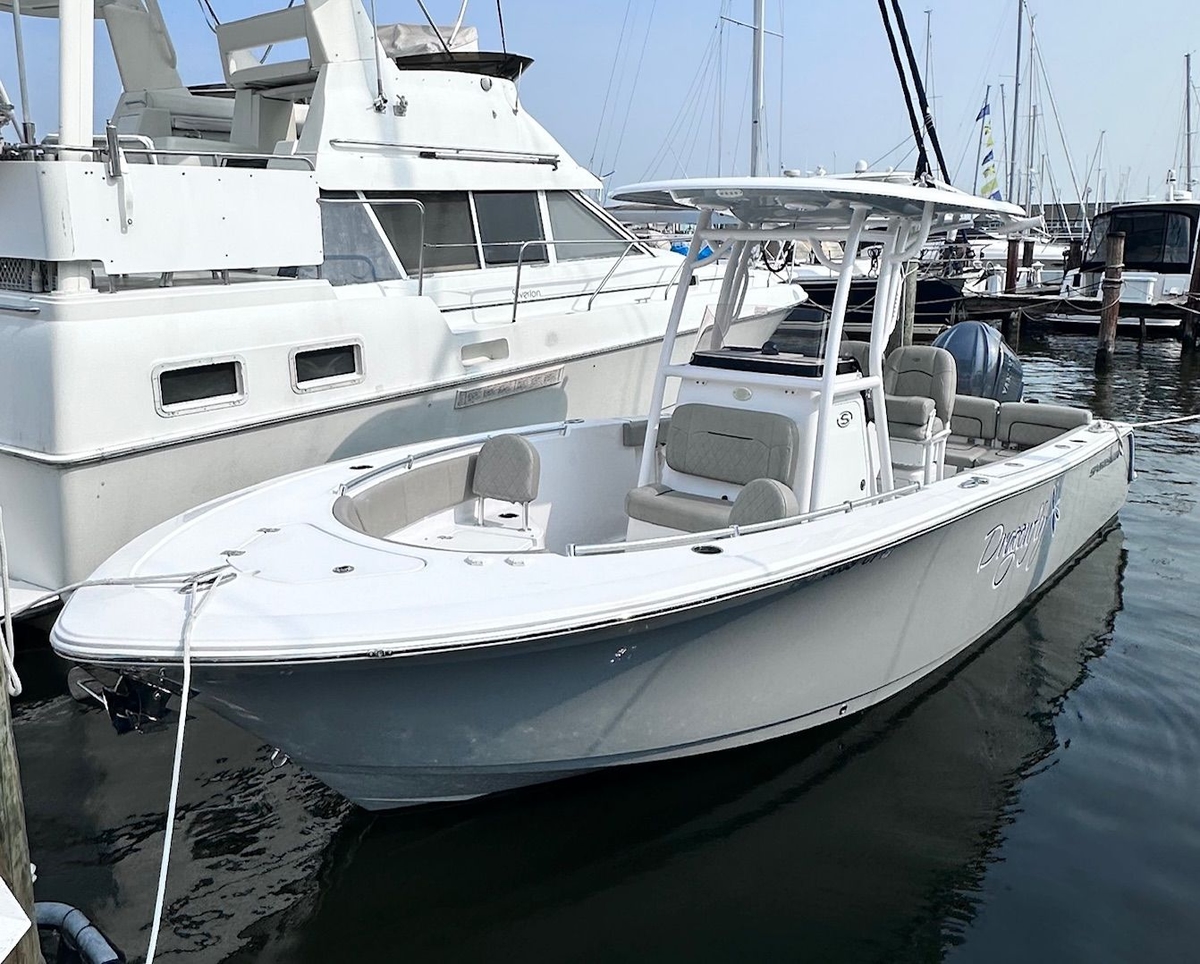 Sportsman Heritage 241 Center Console 2022