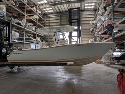 BOATZON | Sportsman Heritage 251 Center Console 2020
