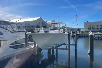 BOATZON | Sportsman Heritage 261 Center Console 2025