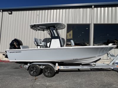 BOATZON | Sportsman Master 227 2026