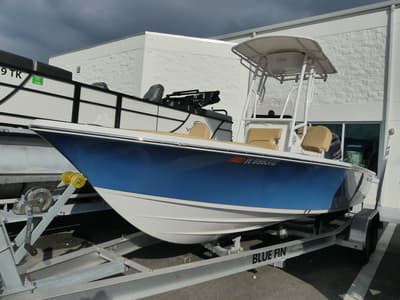 BOATZON | Sportsman Masters 207 Bay Boat 2022
