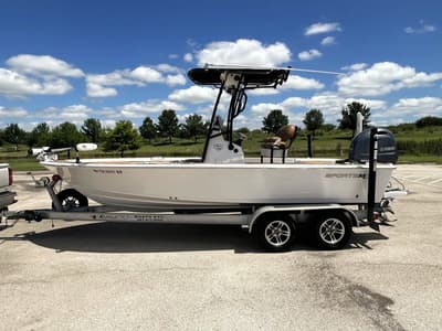 BOATZON | Sportsman Masters 207 Bay Boat 2022