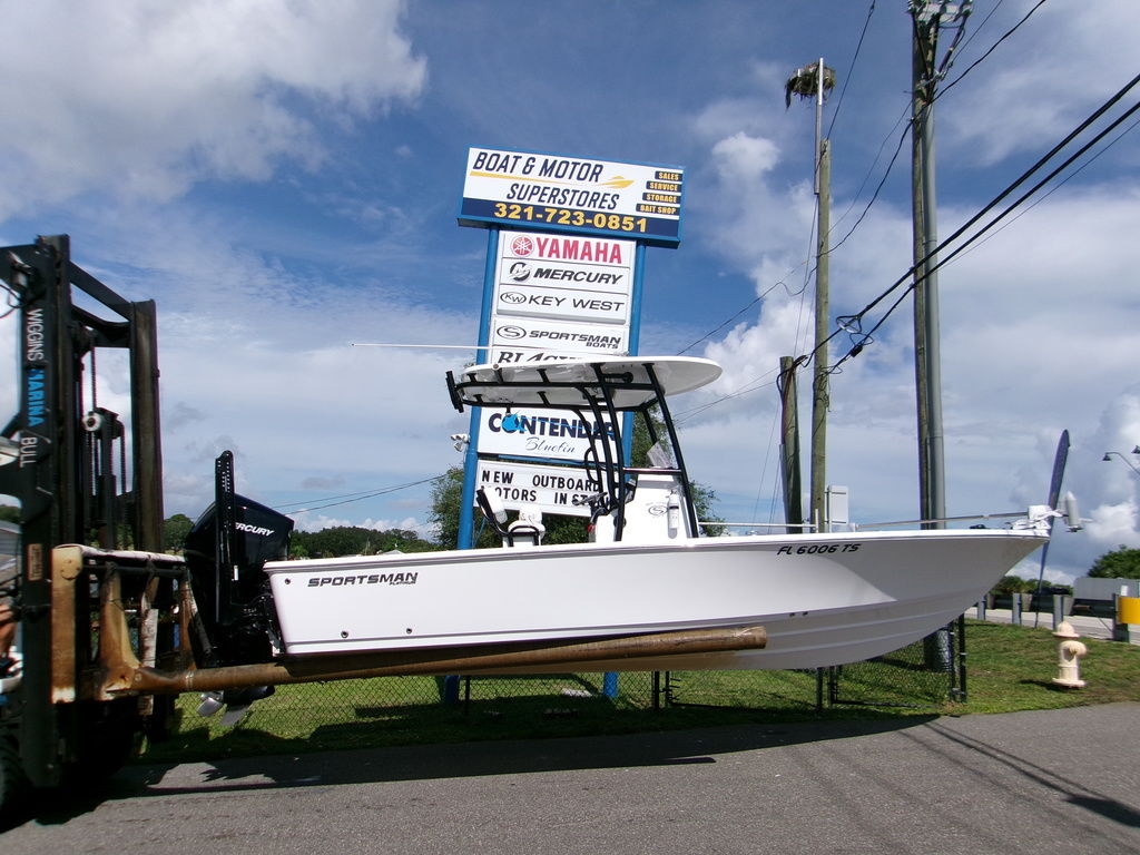 2024 Sportsman Masters 227 Bay - Sold Boat