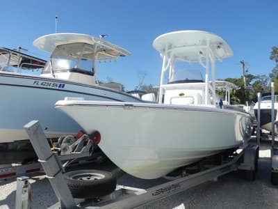 BOATZON | Sportsman Masters 227 Bay Boat 2015