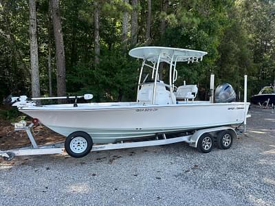 BOATZON | Sportsman Masters 227 Bay Boat 2021